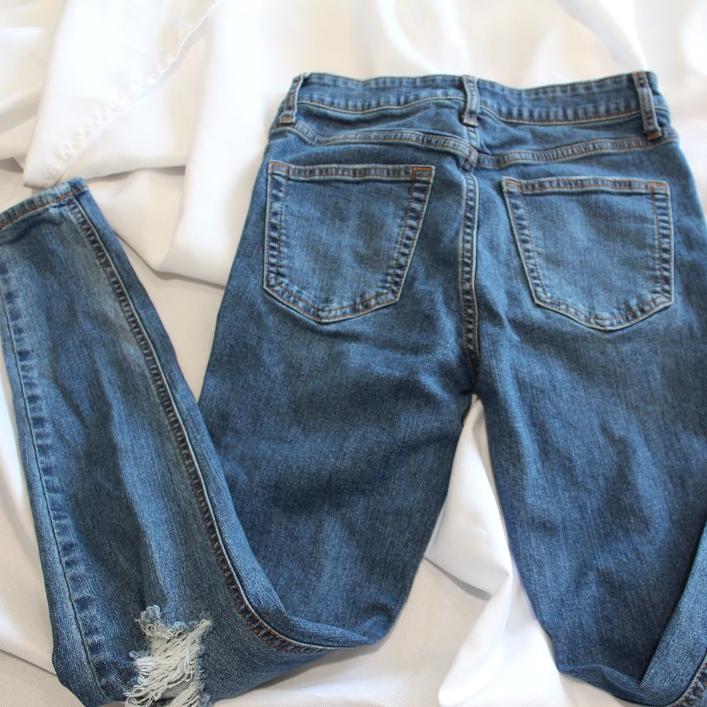 skinny jeans, distressed
